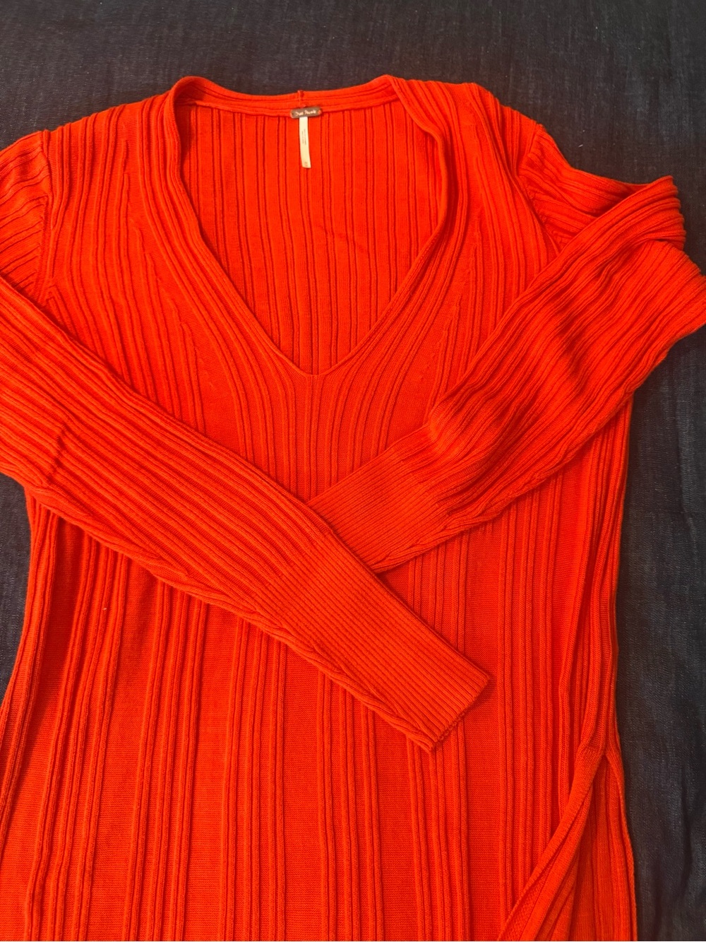 V-Neck Ribbed Long Sleeve Sweater Dress - Red